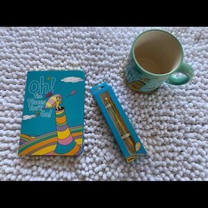 Dr.Seus mug notebook and pen